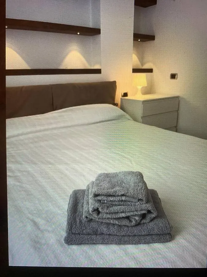 S.Ambrogio/Duomo •Jacuzzi • Luxury •Design Lejlighed Milano 0*,  Italien